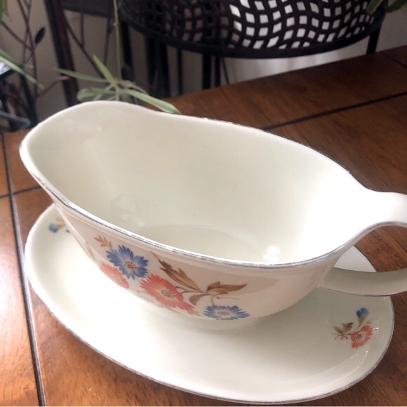Vintage 80s Kahla Gravy Bowl/Boat w/ 8” Underplate Made in Germany - Picture 4 of 10